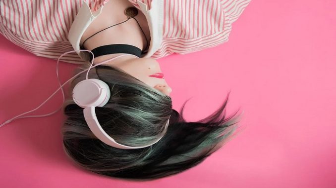 Los sitios streaming más populares para escuchar y descargar tu música